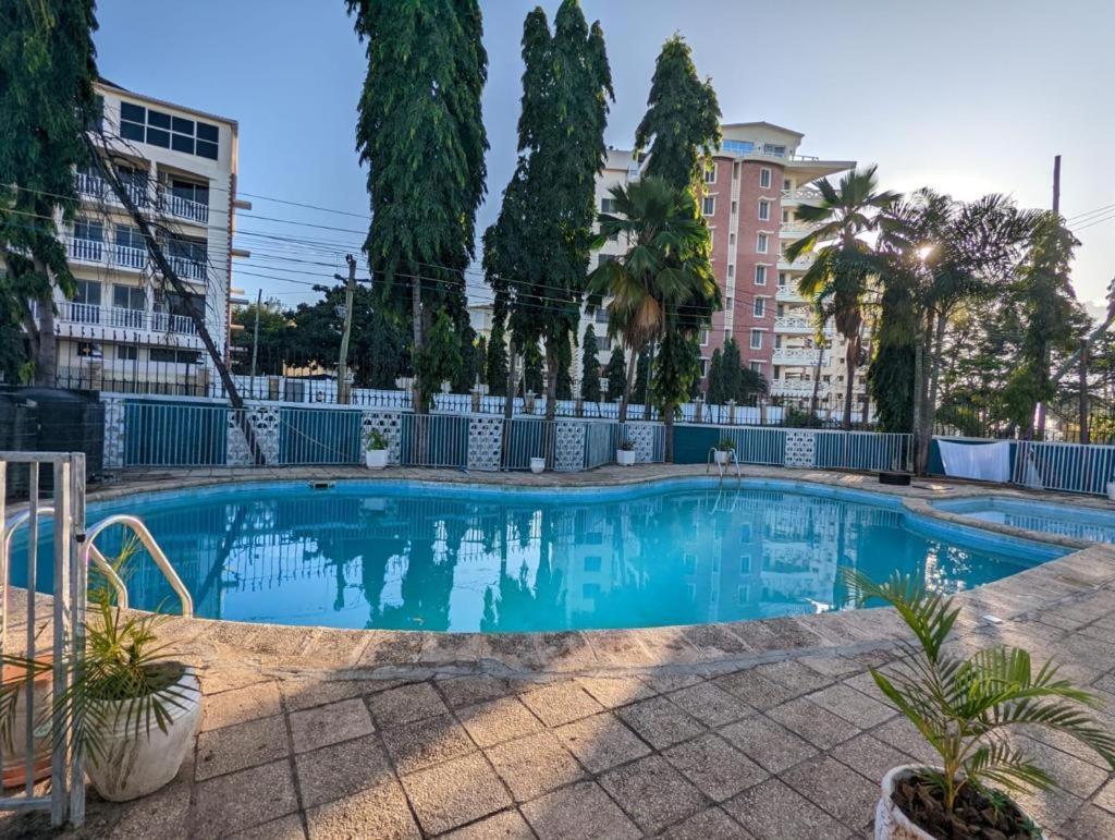 דאר א-סאלאם Gallivanters Hostel מראה חיצוני תמונה