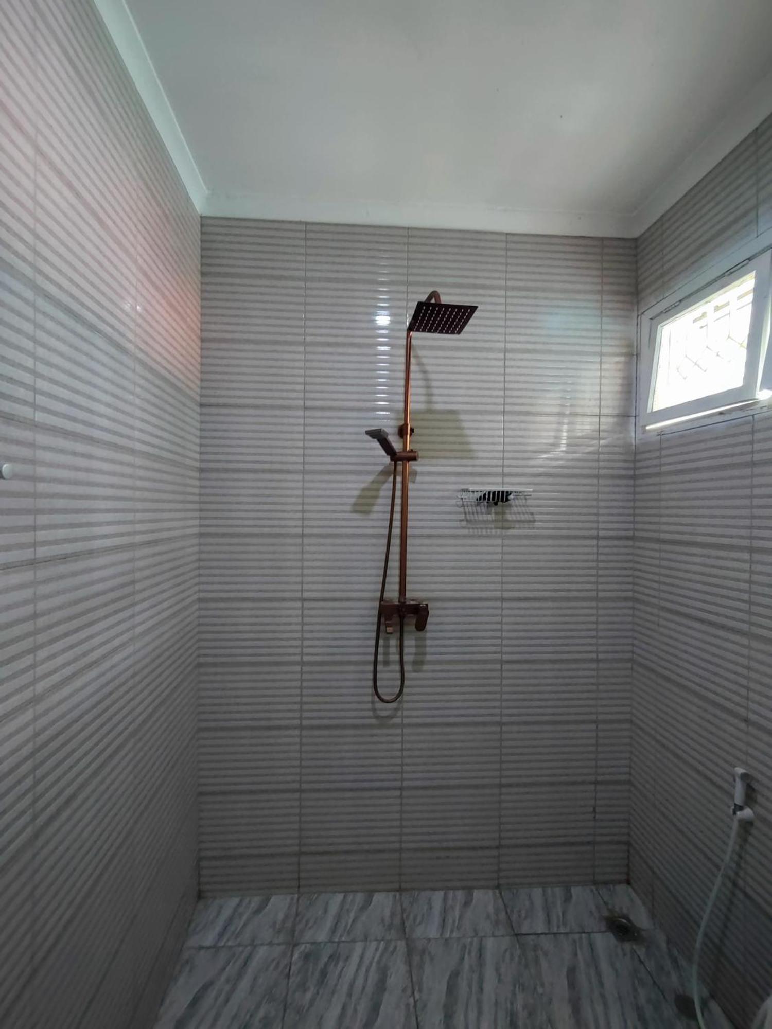 דאר א-סאלאם Gallivanters Hostel מראה חיצוני תמונה