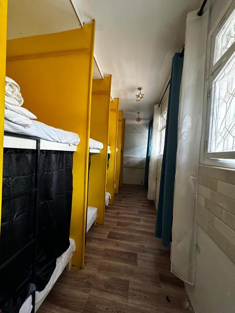 דאר א-סאלאם Gallivanters Hostel מראה חיצוני תמונה