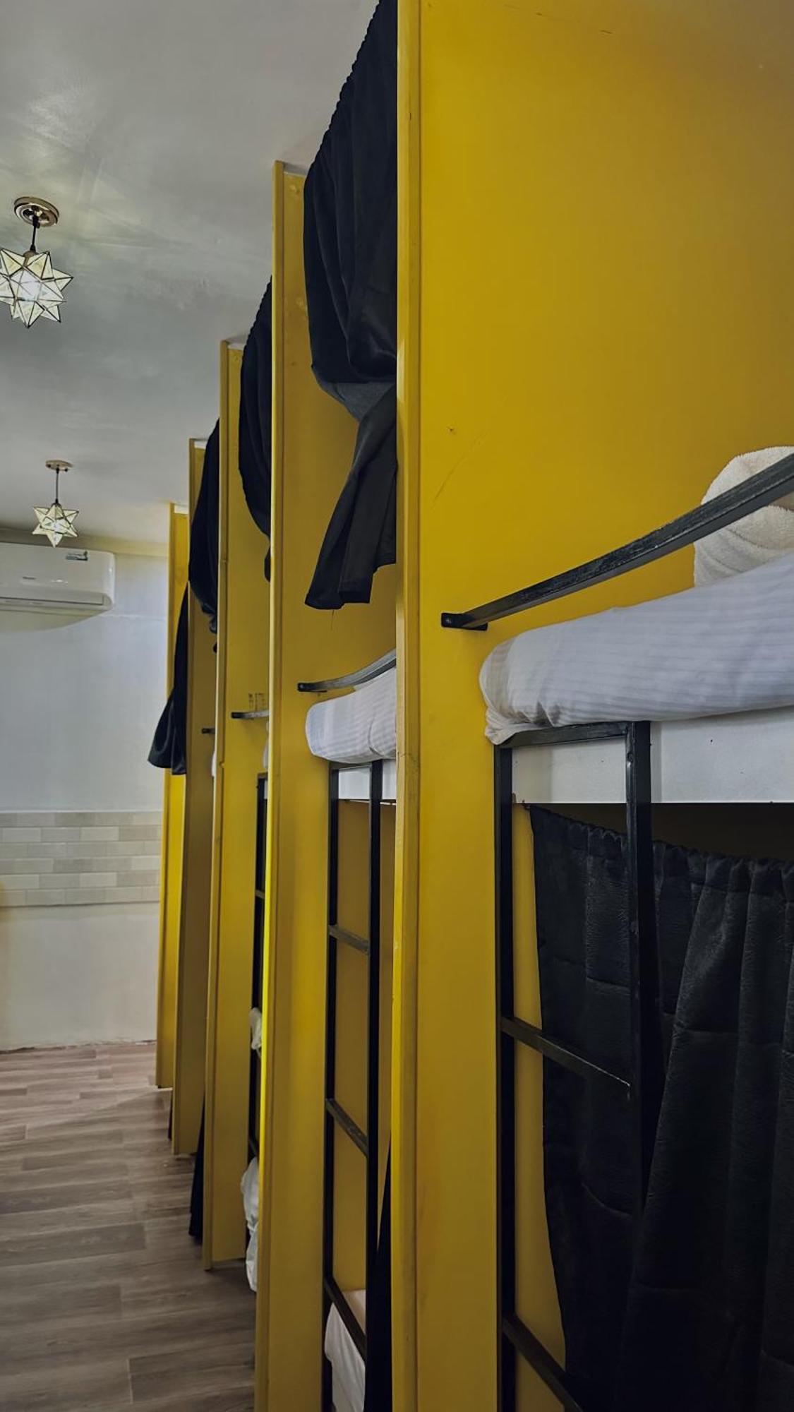 דאר א-סאלאם Gallivanters Hostel מראה חיצוני תמונה